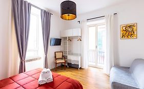 Barrio 133 - Double Bedroom In Center By Napoliapartments